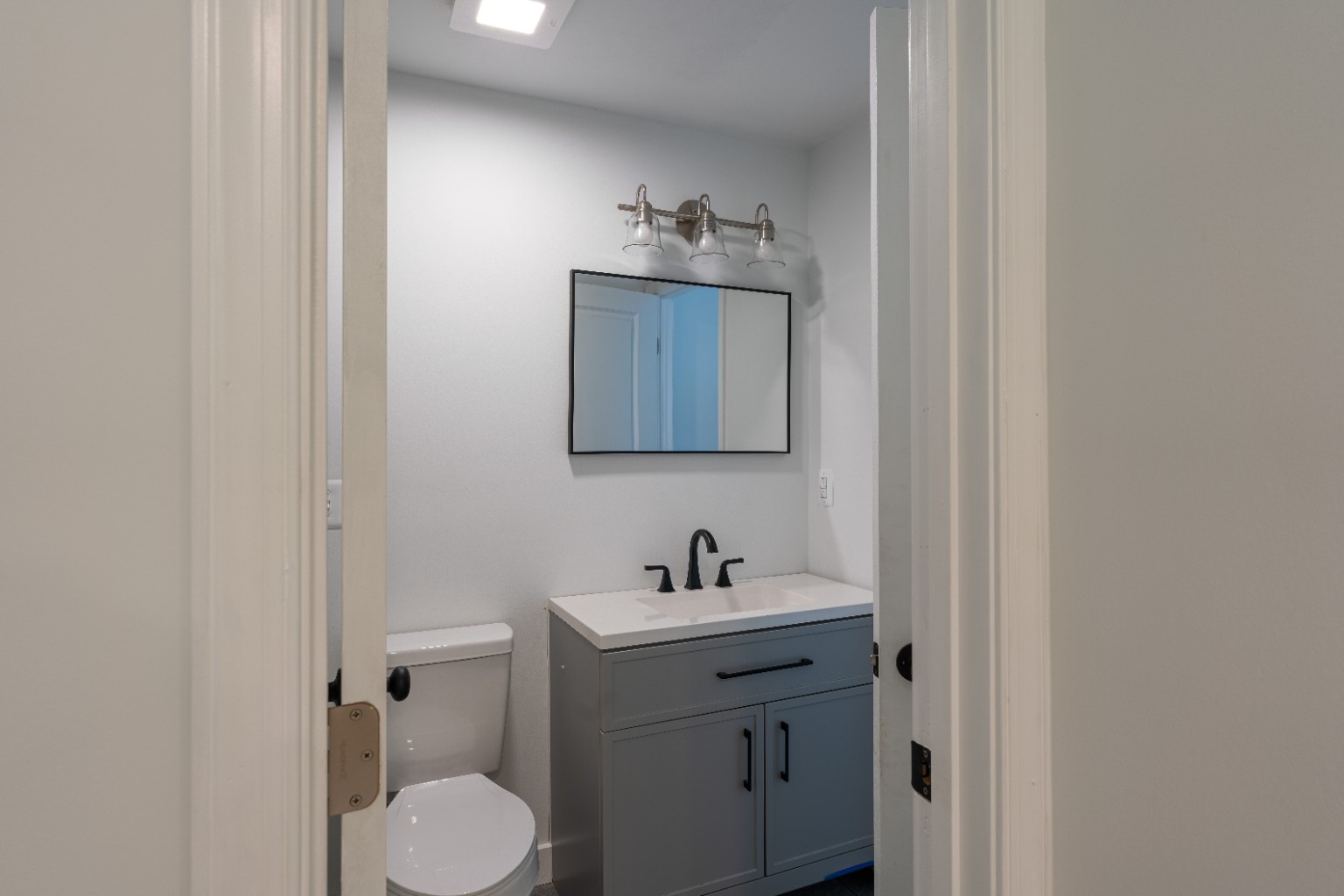 Bathroom vanity at Hoffman Hollow